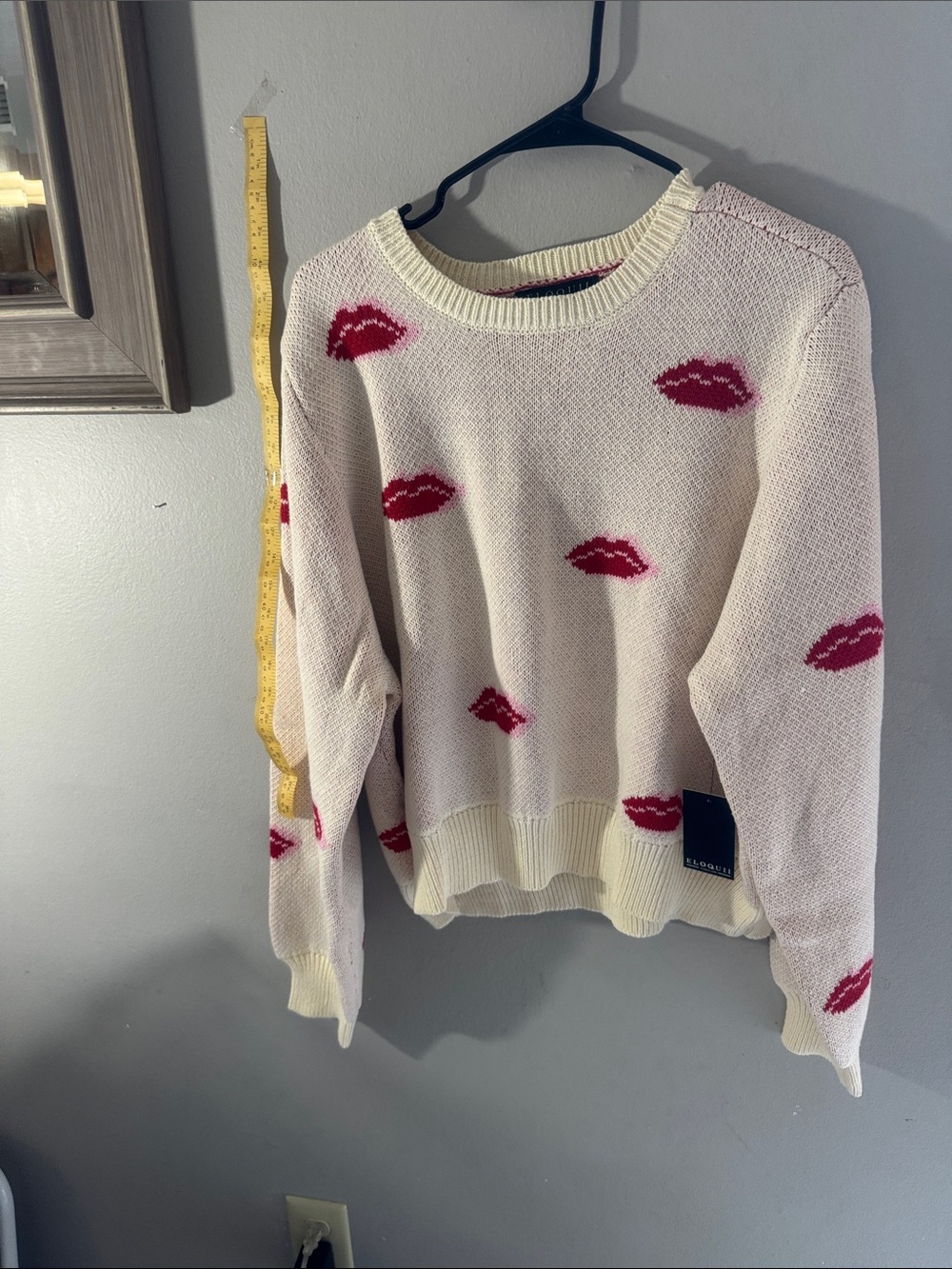 Cream Knit Sweater with Pink Lip Print - Picture 5 of 8